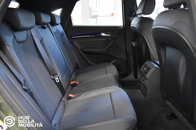 AUDI Q5 SPB 40 TDI quattro S tronic Identity Black S line